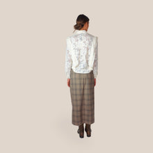 Carica l'immagine nel visualizzatore di Gallery, Haveone camicia burro ricami 55% viscosa Art CVI-R037
