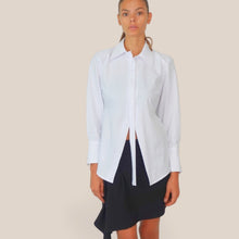 Carica l'immagine nel visualizzatore di Gallery, Tensione in camicia sfiancata con spallini e spacco retro su 50% cotone Art FW260083
