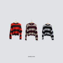 Carica l&#39;immagine nel visualizzatore di Gallery, Vicolo maglia riga fondo sfrangiato 40% viscosa 25% lana 5% cashmere Art 55078F
