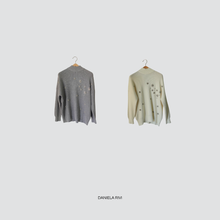 Carica l&#39;immagine nel visualizzatore di Gallery, Haveone maglia over lupetto con applicazioni50% viscosa Art MNC-P053
