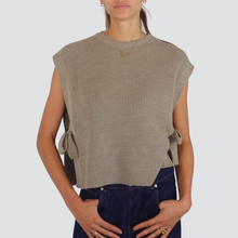 Carica l&#39;immagine nel visualizzatore di Gallery, Haveone maglia gilet fiocchi laterali Art LFP-P016
