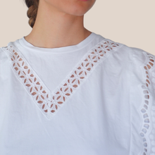 Carica l'immagine nel visualizzatore di Gallery, Philia Loft t-shirt bordi pizzo 100% cotone Art D02E0889
