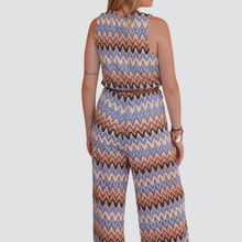 Carica l&#39;immagine nel visualizzatore di Gallery, Tensione in tuta fantasia filo lurex e cintura 48% cotone Art S25UG43
