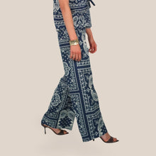 Carica l'immagine nel visualizzatore di Gallery, Dixie pantalone palazzo stampa bandana 100% cotone Art PDH91TE
