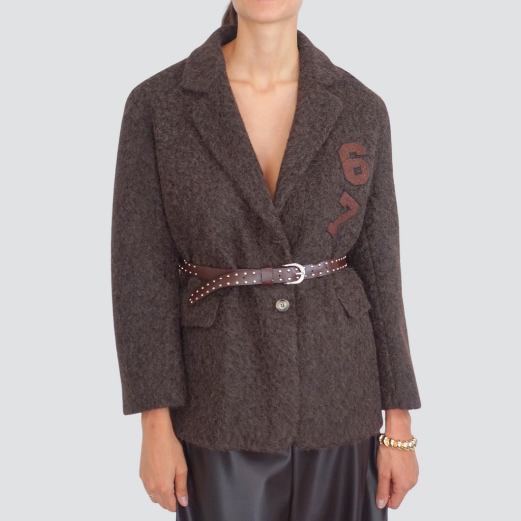 Vicolo giacca over bouclé moro foderata con patch e cintura borchie Art RF0369