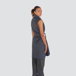 Vicolo cappotto HAND MADE senza maniche con cintura 50% lana Art TF0056
