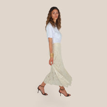 Carica l'immagine nel visualizzatore di Gallery, Haveone gonna lunga beige pizzo elastico vita 65% cotone Art GVV-Q164
