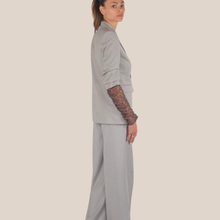 Carica l'immagine nel visualizzatore di Gallery, Haveone blazer gessato manica pizzo moro 34% viscosa Art JGE-Q028 ( pantalone PGE-Q097 )
