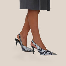 Carica l'immagine nel visualizzatore di Gallery, Divine follie sling back zebrata tacco 8 cm punta metallo Art POL04
