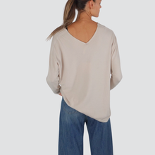 Carica l&#39;immagine nel visualizzatore di Gallery, Tensione in maglia over doppio scollo V spacchetti laterali 50% viscosa Art IRC195
