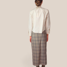 Carica l'immagine nel visualizzatore di Gallery, Haveone camicia con spalline cravatta con spille 50% cotone Art CVS-R048
