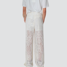 Carica l&#39;immagine nel visualizzatore di Gallery, Tensione in pantalone pizzo gamba ampia elastico vita Art S25PF35
