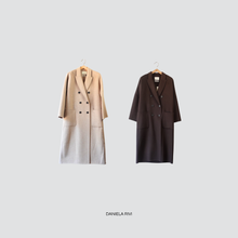Carica l&#39;immagine nel visualizzatore di Gallery, Vicolo cappotto HAND MADE over 50% lana Art TF0001

