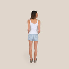 Carica l'immagine nel visualizzatore di Gallery, Vicolo short sfrangiato 100% cotone Art DD5447
