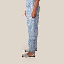 Carica l'immagine nel visualizzatore di Gallery, Tensione in pantalone palazzo elastico vita 100% viscosa Art PE260580
