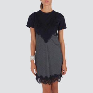 Tensione in abito spigato con pizzo e t-shirt Art 37719