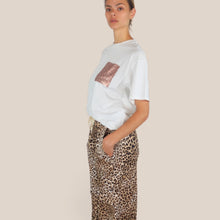 Carica l'immagine nel visualizzatore di Gallery, Susy Mix t-shirt over taschino paillettes 100% cotone Art 12195
