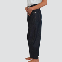 Carica l&#39;immagine nel visualizzatore di Gallery, Haveone jeans Barbara raw denim nero 100% cotone Art PFA-P048
