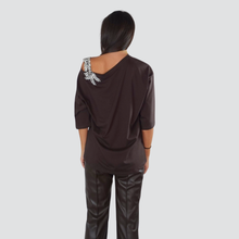 Carica l&#39;immagine nel visualizzatore di Gallery, Tensione in t-shirt over cut out con applicazione 100% cotone Art 37289
