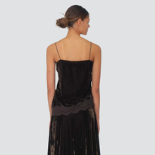 Carica l&#39;immagine nel visualizzatore di Gallery, Haveone top ciniglia moro asimmetrico con pizzo Art RMA-P049
