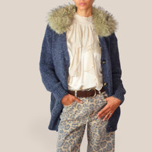 Carica l'immagine nel visualizzatore di Gallery, Dixie cardigan collo eco-pelliccia Art M187B027A
