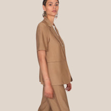 Carica l'immagine nel visualizzatore di Gallery, Haveone blazer manica corta 1 bottone 87% viscosa Art JVI-Q088 ( pantalone Art PVI-Q289 )
