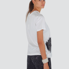Carica l&#39;immagine nel visualizzatore di Gallery, Tensione in t-shirt con scritta e inserti pizzo 100% cotone Art 37721
