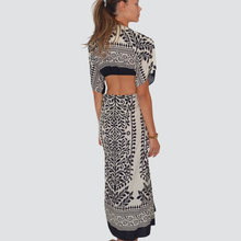 Carica l&#39;immagine nel visualizzatore di Gallery, Haveone abito kimono cut out 100% viscosa Art AMA-N266
