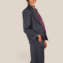 Carica l'immagine nel visualizzatore di Gallery, Haveone blazer over gessato Art JIA-R080 ( pantalone Art PIA-R283 )

