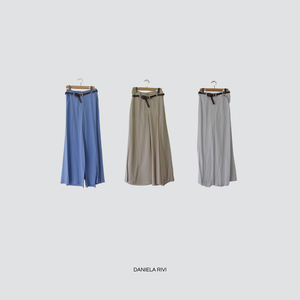 Tensione in pantalone gamba ampia con cintura 60% viscosa 40% lino Art 25P7702