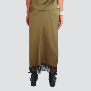 Tensione in gonna satin nodo fondo pizzo con spacco Art FW250028
