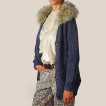 Carica l'immagine nel visualizzatore di Gallery, Dixie cardigan collo eco-pelliccia Art M187B027A
