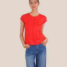 Carica l'immagine nel visualizzatore di Gallery, Vicolo t-shirt con bottonicini 100% cotone Art UAB0309

