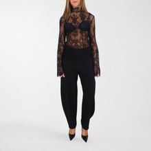 Carica l'immagine nel visualizzatore di Gallery, Tensione in pantalone balloon punto milano 58% viscosa Art 27P6771 ( blazer Art 27B6770 )
