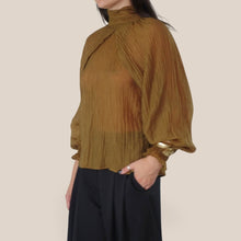 Carica l'immagine nel visualizzatore di Gallery, Philia Loft camicia olio  manica ampia 68% cotone Art A03N0070
