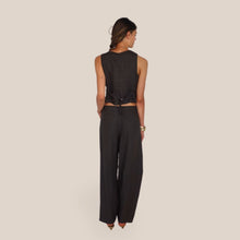 Carica l'immagine nel visualizzatore di Gallery, Tensione in pantalone baloon 100% lino Art S26PE58
