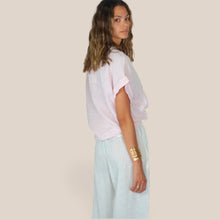 Carica l'immagine nel visualizzatore di Gallery, Tensione in camicia rosa over fondo sfrangiato 100% lino Art S26CL97
