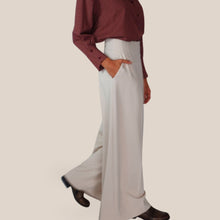 Carica l'immagine nel visualizzatore di Gallery, Maryley pantalone pinces zip laterale Art 26IB543 ( blazer Art 26IB141 )
