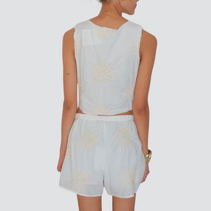 Haveone completo gilet laccetti più short ricamo e micro paillettes 100% cotone Art HFW-N024