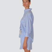 Carica l&#39;immagine nel visualizzatore di Gallery, Vicolo camicia rigata over con taschina spacchetti laterali 68% cotone Art TD3072
