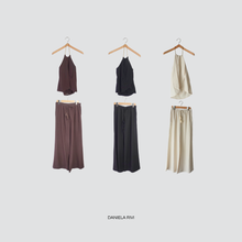 Carica l&#39;immagine nel visualizzatore di Gallery, Tensione in completo top collana più pantalone 79% lyoceel 21% lino Art VS1426
