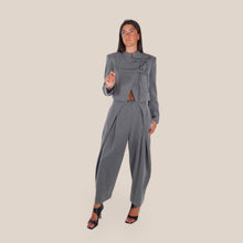 Carica l'immagine nel visualizzatore di Gallery, Vicolo pantalone balloon  pinces Art TAC0603 ( blazer Art TAC0602 )
