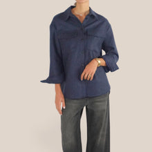 Carica l'immagine nel visualizzatore di Gallery, Vicolo giacca camicia over blu 80% lana Art TAC1809

