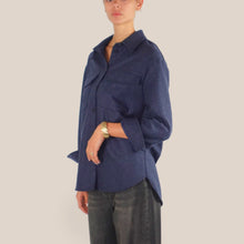 Carica l'immagine nel visualizzatore di Gallery, Vicolo giacca camicia over blu 80% lana Art TAC1809
