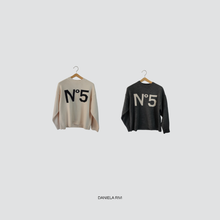 Carica l&#39;immagine nel visualizzatore di Gallery, Tensione in maglia over ricamo N°5 Art W5HMJ56A400
