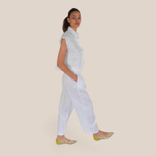 Carica l'immagine nel visualizzatore di Gallery, Tensione in pantalone palazzo pinces 100% lino Art 26P5195 ( camicia Art 26C5196 )
