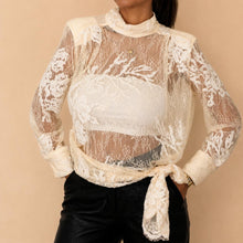 Carica l'immagine nel visualizzatore di Gallery, Tensione in Blusa in pizzo Art HF418
