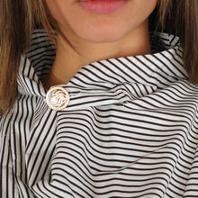 Carica l'immagine nel visualizzatore di Gallery, Haveone camicia collo alto bottone oro 100% cotone Art CVS-R120
