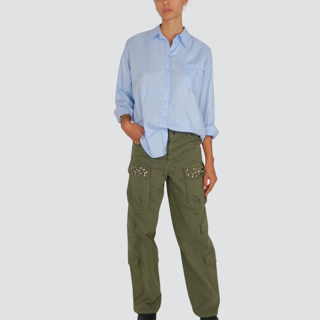 Tensione in pantalone tasconato con borchie e strass 97% cotone Art CB368
