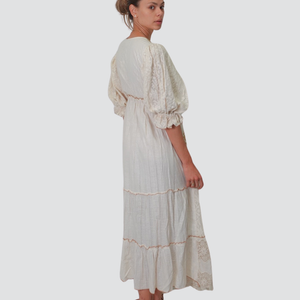 Susy mix abito beige con ricami e applicazioni 100% cotone Art VE204